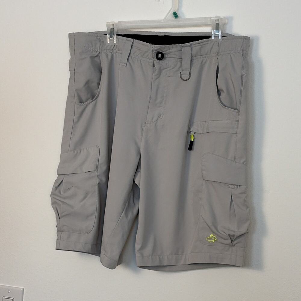 Loco Skail Men's Gray Polyester Cargo Shorts Flat Front Pockets Casual